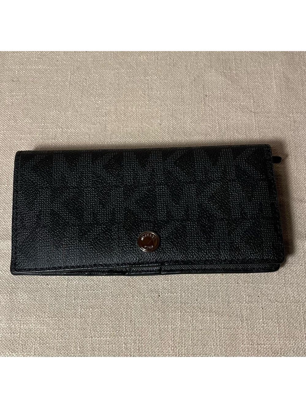 Michael Kors signature Jet Set Travel Continental Style Wallet Black Logo